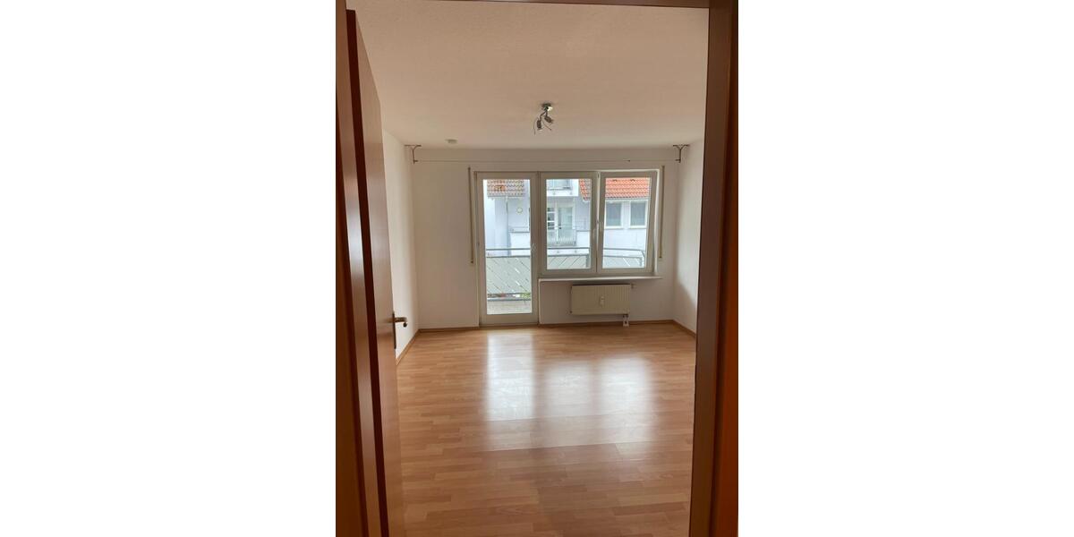 Etagenwohnung Sachsenheim - 2.5 Zimmer, 64 m&sup2;, 255.000&euro; | Angebot:24786865
