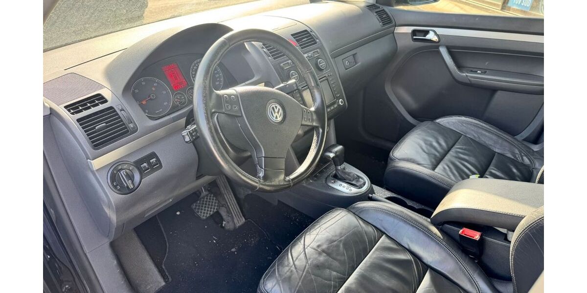 VW Touran 300.571 km 1.250 &euro; Ludwigsburg 71636