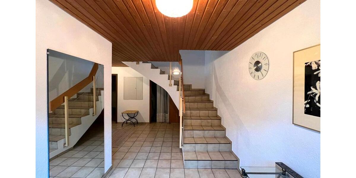 Doppelhaushälfte Böblingen - 6.5 Zimmer, 192 m&sup2;, 739.000&euro; | Angebot:27165419