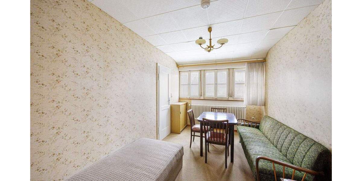 Etagenwohnung Ludwigsburg Ost - 4 Zimmer, 74 m&sup2;, 199.000&euro; | Angebot:25775333