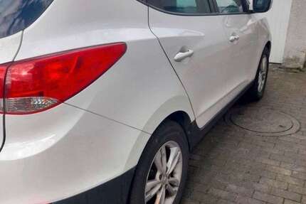 Hyundai TUCSON 199.913 km 5.800 € Stuttgart 70376