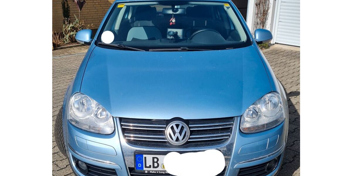 VW Jetta 92.000 km 2.999 &euro; Korntal-Münchingen - Münchingen 70825