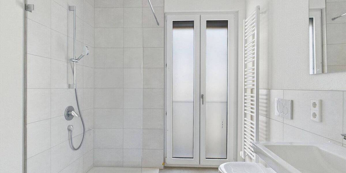 Etagenwohnung Sindelfingen Ost - 2 Zimmer, 64 m&sup2;, 1.230&euro; | Angebot:25667995