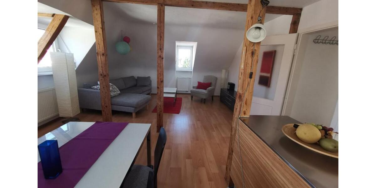 Dachgeschoßwohnung Stuttgart Degerloch - 2 Zimmer, 47 m&sup2;, 890&euro; | Angebot:24593198