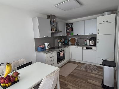 LICHTDURCHFLUTETE WOHNUNG MIT 2 BALKONEN - Etagenwohnung Böblingen Dagersheim | Angebot:26956600