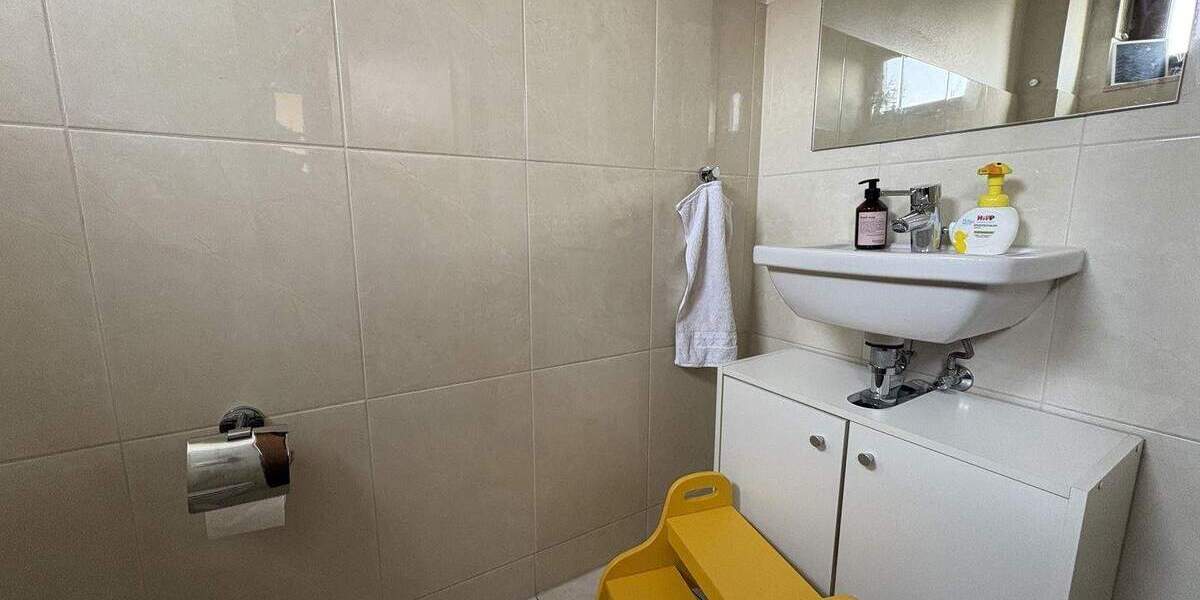 Reihenmittelhaus Böblingen - 5 Zimmer, 141 m&sup2;, 540.000&euro; | Angebot:25802257