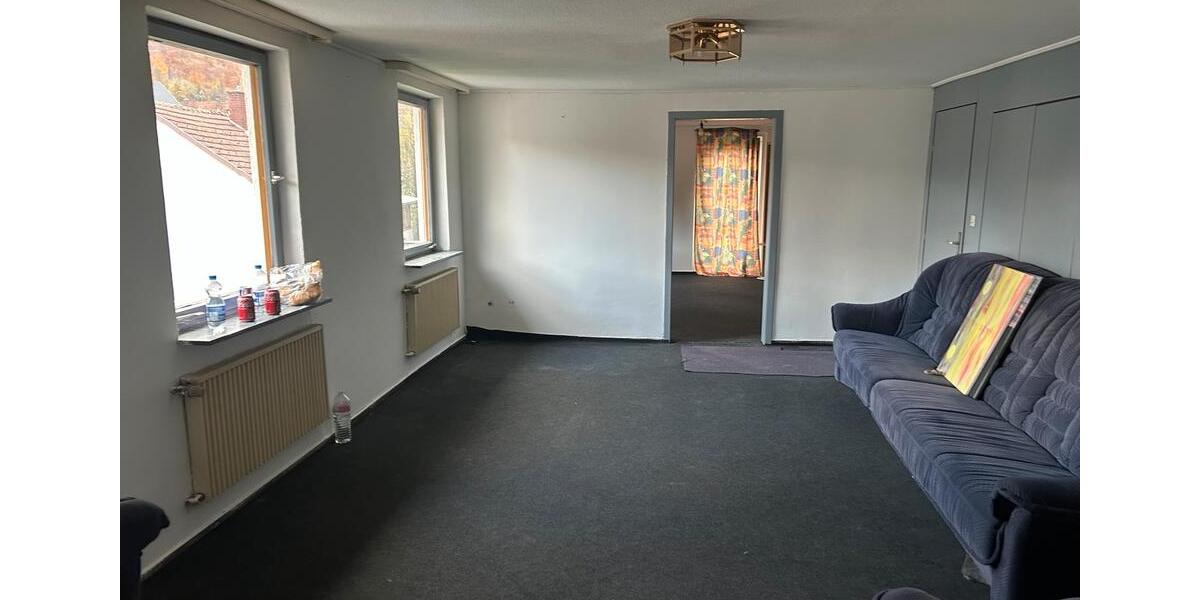 Etagenwohnung Ammerbuch - 5 Zimmer, 140 m&sup2;, 1.000&euro; | Angebot:24299498