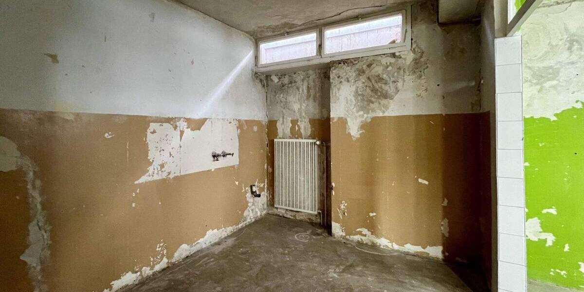 Gewerbeeinheit mit vielseitiger Nutzungsmöglichkeit - vermietete Teilfläche und großzügige Lagerflächen 4 zimmer