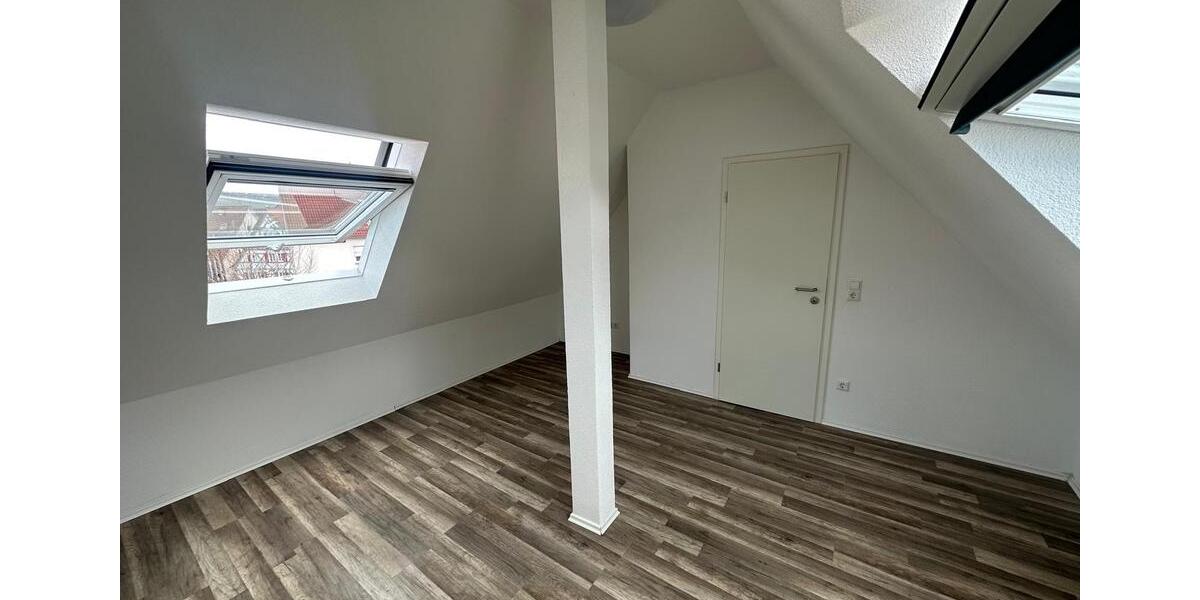 Maisonettenwohnung Stuttgart Luginsland - 5 Zimmer, 125 m&sup2;, 1.650&euro; | Angebot:25861418