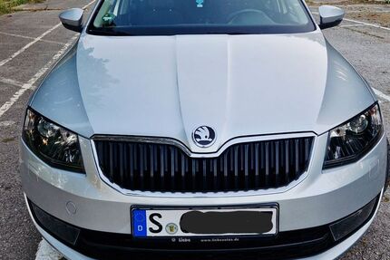 Skoda Octavia 102.000 km 11.900 &euro; Stuttgart 70173