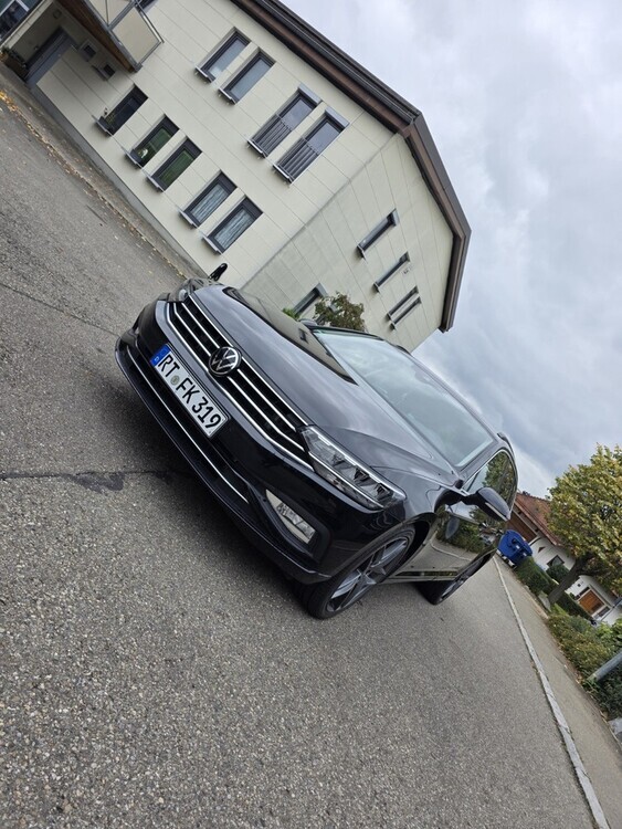 VW Passat 31.000 km 24.900 € Reutlingen 72764