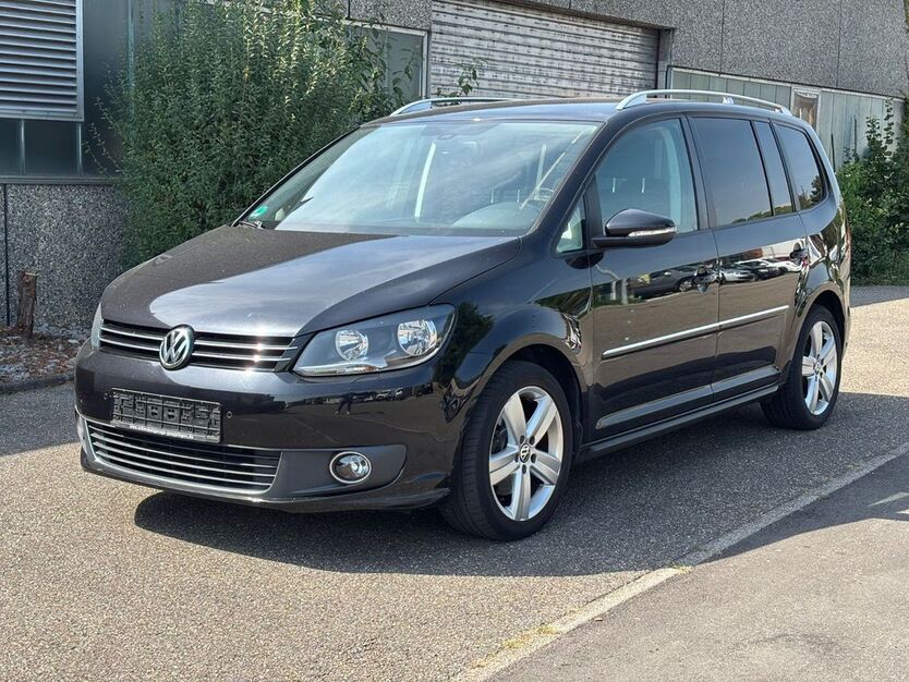 VW Touran 148.791 km 8.950 € Waiblingen 71334
