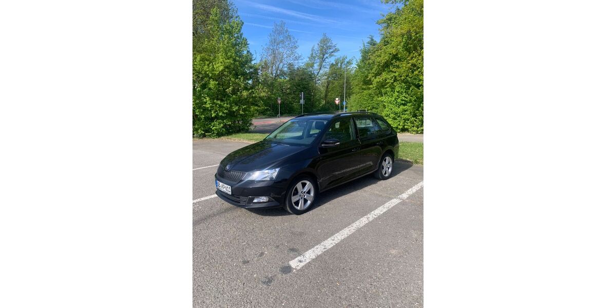 Skoda Fabia 105.000 km 8.900 &euro; Holzgerlingen 71088
