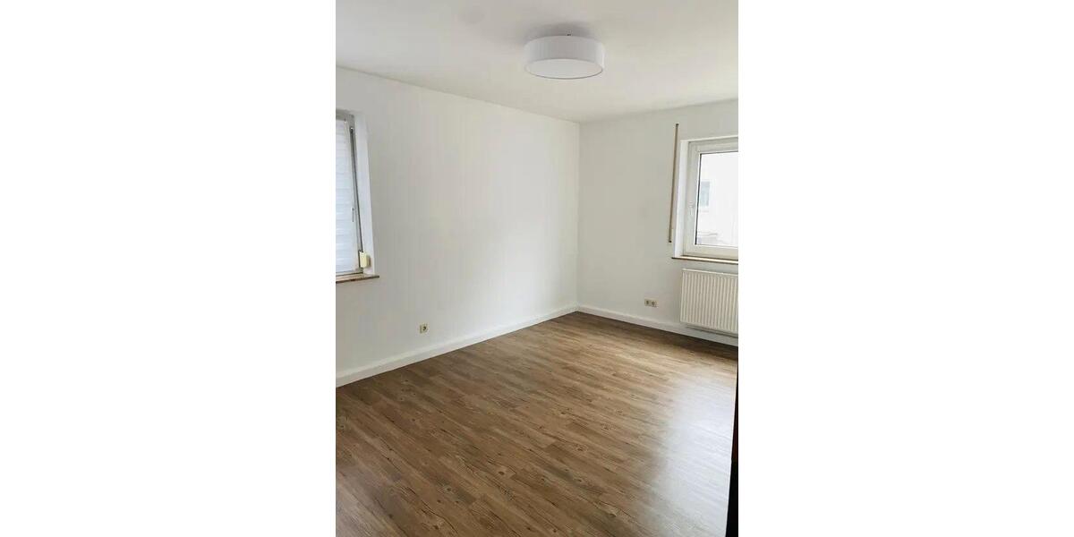 Etagenwohnung Fellbach Oeffingen - 3.5 Zimmer, 84 m&sup2;, 1.200&euro; | Angebot:26235931