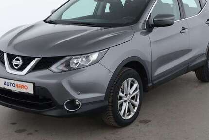 Nissan Qashqai 70.756 km 12.390 &euro; Stuttgart 70195