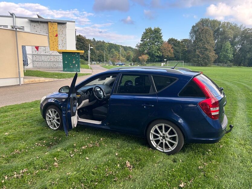 Kia ceed / Ceed 189.000 km 4.200 € Neckartenzlingen 72654