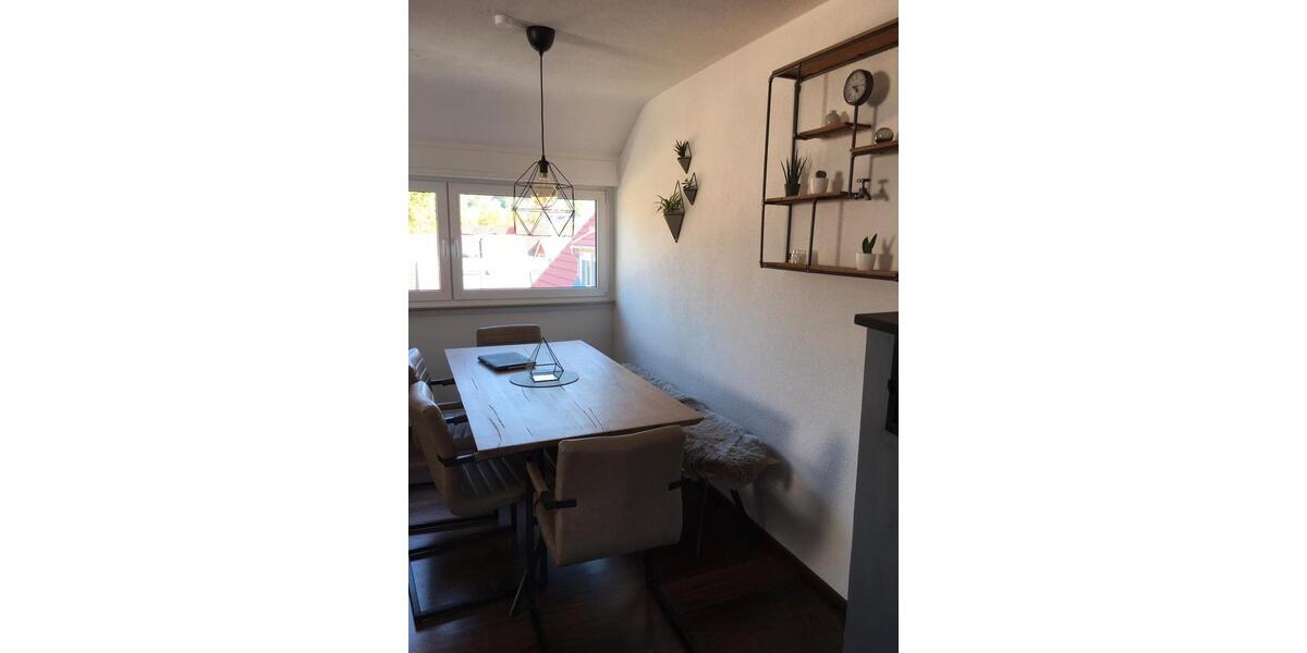 Dachgeschoßwohnung Stuttgart Hedelfingen - 3 Zimmer, 62 m&sup2;, 279.000&euro; | Angebot:26058390