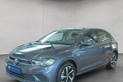 VW Polo 26.975 km 17.490 € Stuttgart 70190