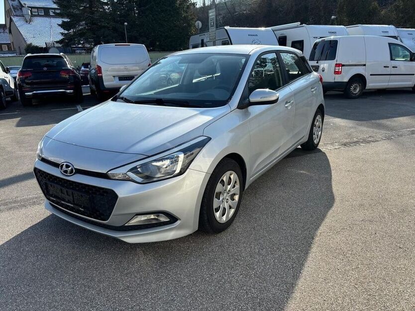 i20
