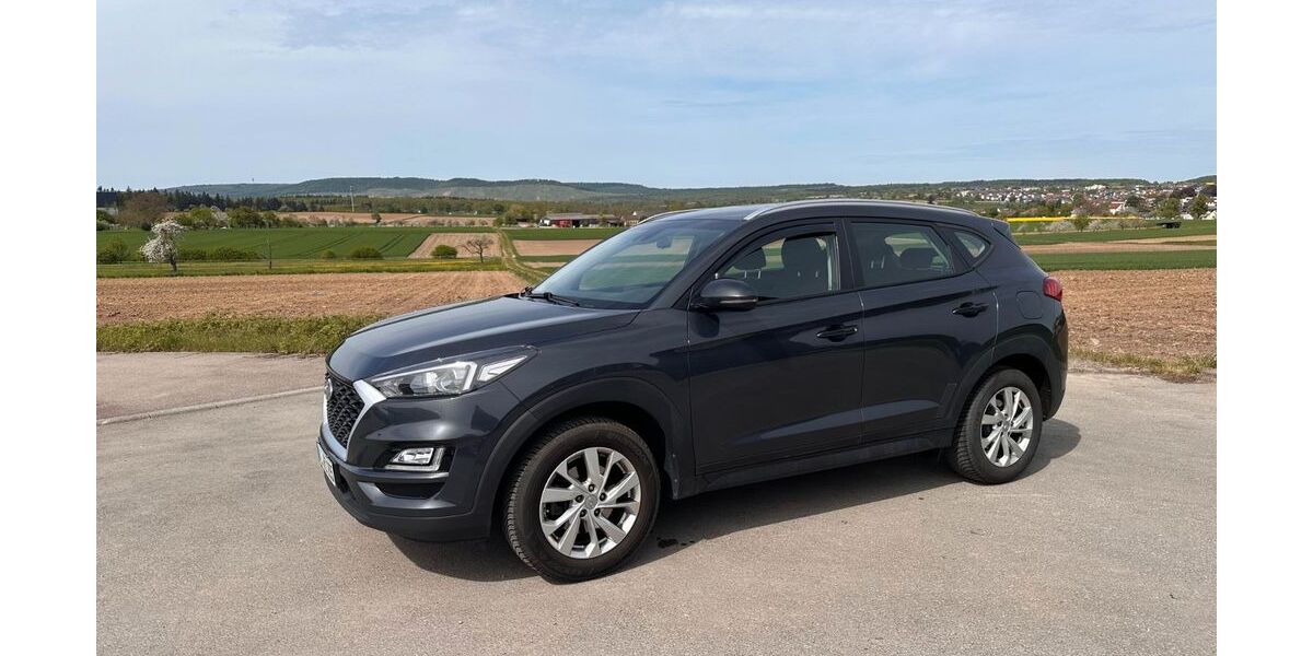 Hyundai TUCSON 56.000 km 17.490 &euro; Sachsenheim 74343