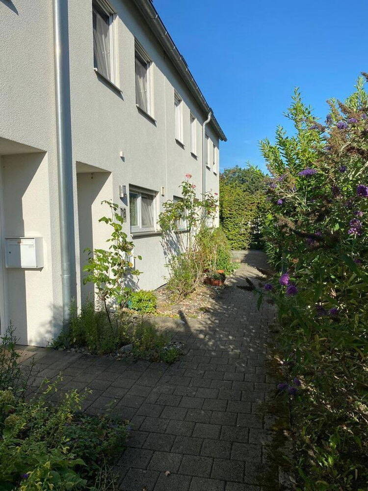 Familienfreundliches Reihenmittelhaus mit sonnigem Garten