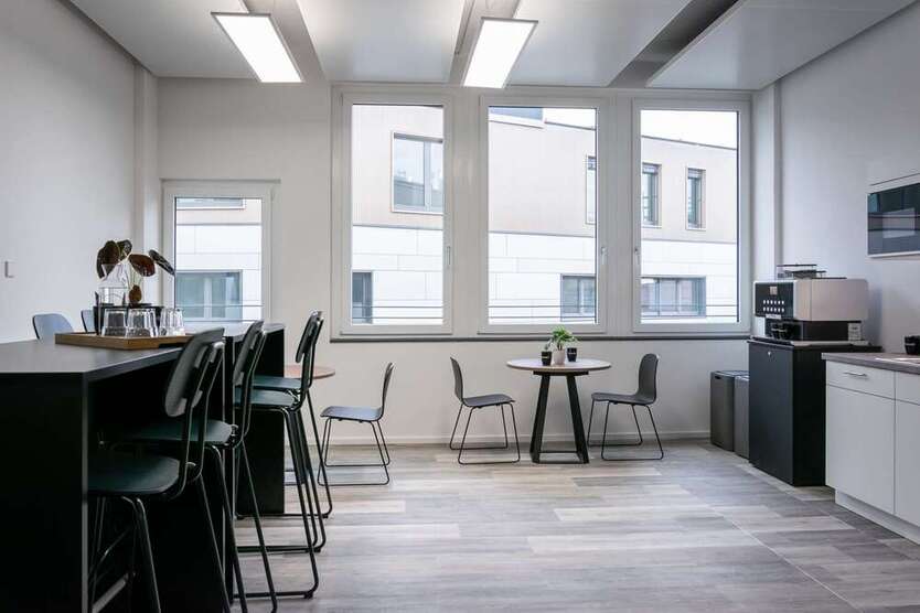 Büro in Stuttgart 1.200 € 15 m²