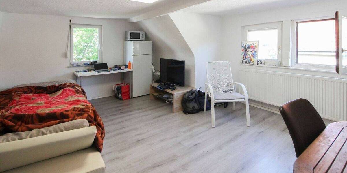 Doppelhaushälfte Stuttgart Weilimdorf - 7 Zimmer, 170 m&sup2;, 399.000&euro; | Angebot:26930001