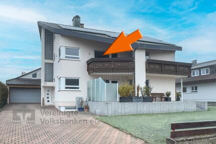 Große renovierte Wohnung in Neuhengstett mit Balkon, Garage zu vermieten! 5 zimmer