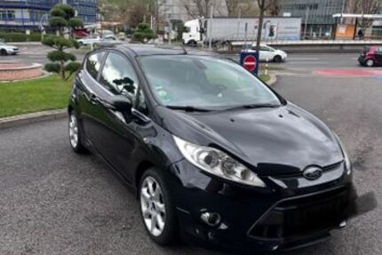 Ford Fiesta 199.000 km 2.400 &euro; Stuttgart 70193