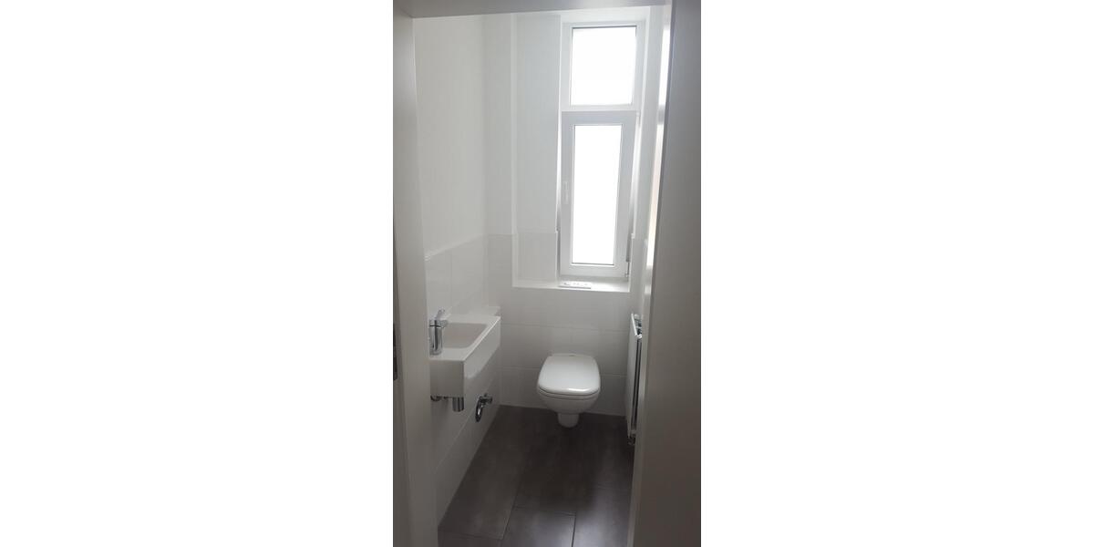 Dachgeschoßwohnung Stuttgart Stuttgart-Süd - 3.5 Zimmer, 89 m&sup2;, 1.398&euro; | Angebot:24817764