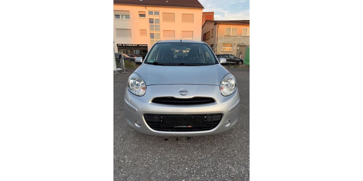 Nissan Micra 182.000 km 2.500 &euro; Fellbach 70736