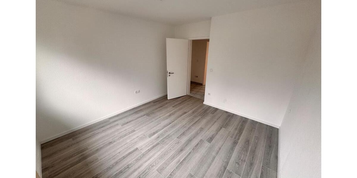Etagenwohnung Ludwigsburg Hoheneck - 3.5 Zimmer, 84 m&sup2;, 1.590&euro; | Angebot:26393597