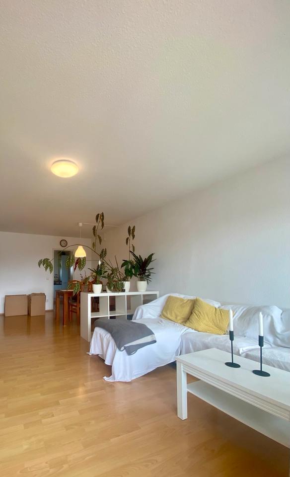 Sonnige 3-Zimmer-Wohnung mit SW-Balkon von privat zimmer