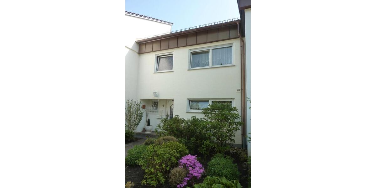 Reihenhaus Leonberg - 6 Zimmer, 156 m&sup2;, 2.000&euro; | Angebot:27617781