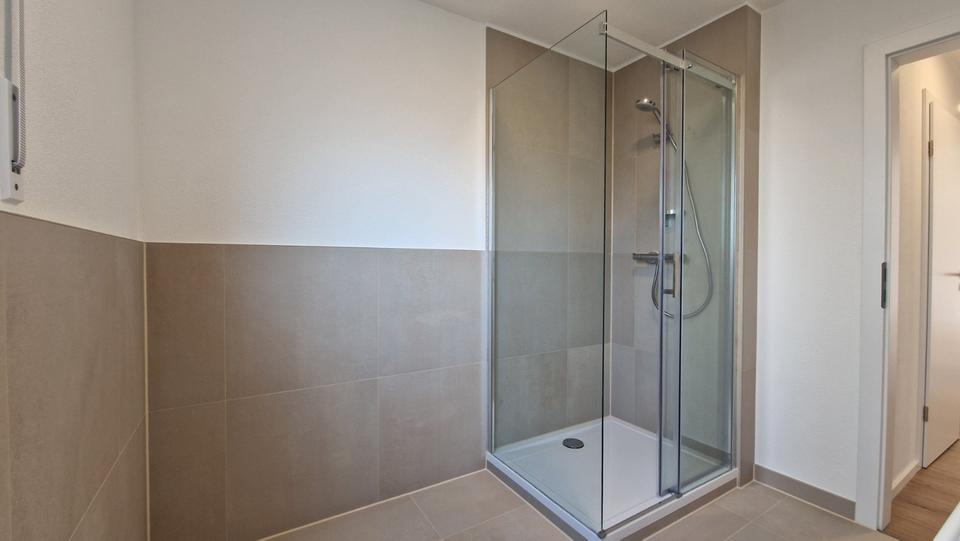 Hochparterre Metzingen - 3 Zimmer, 78 m&sup2;, 1.300&euro; | Angebot:25844597