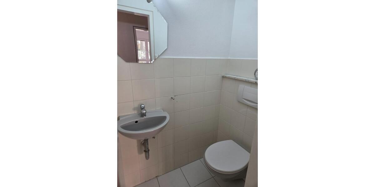 Hochparterre Stuttgart Botnang - 3.5 Zimmer, 80 m&sup2;, 320.000&euro; | Angebot:25611782