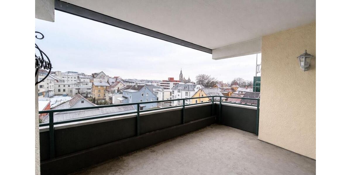 Dachgeschoßwohnung Reutlingen - 3 Zimmer, 118 m&sup2;, 1.450&euro; | Angebot:24559806