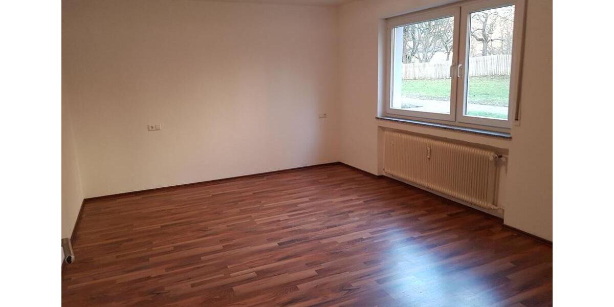Erdgeschoßwohnung Sindelfingen Sindelfingen (Stadt) - 3 Zimmer, 77 m&sup2;, 1.150&euro; | Angebot:26400996