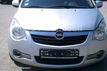 Opel Agila 174.800 km 3.250 € Holzgerlingen 71088