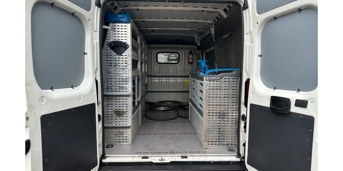Peugeot Boxer 45.054 km 19.600 &euro; Sindelfingen 71065