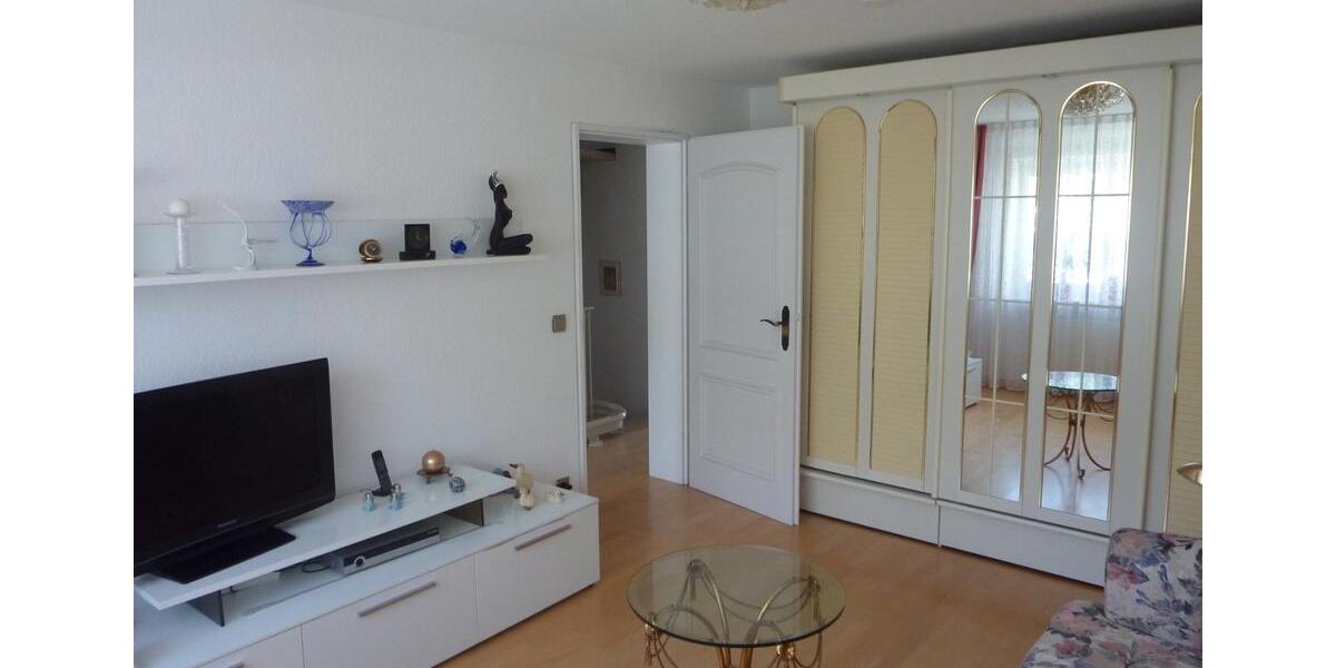 Reihenhaus Leonberg - 6 Zimmer, 156 m&sup2;, 2.000&euro; | Angebot:27617781
