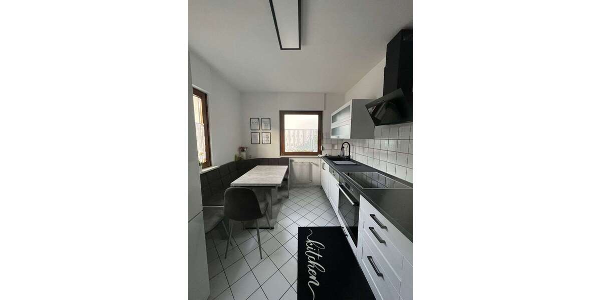 Etagenwohnung Leonberg - 3 Zimmer, 90 m&sup2;, 990&euro; | Angebot:24875771