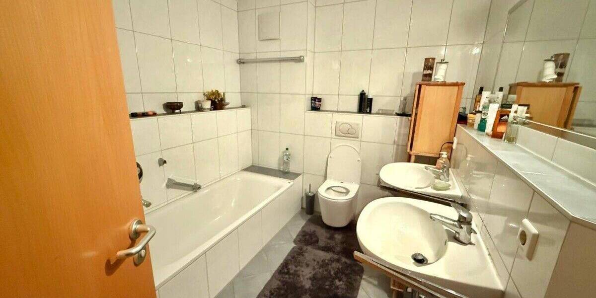 Reihenmittelhaus Gäufelden / Öschelbronn Öschelbronn - 4 Zimmer, 130 m&sup2;, 549.000&euro; | Angebot:25692093