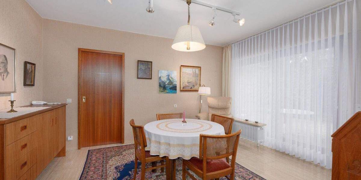 Mehrfamilienhaus, Wohnhaus Pforzheim / Büchenbronn Büchenbronn - 7 Zimmer, 218 m&sup2;, 630.000&euro; | Angebot:24906963