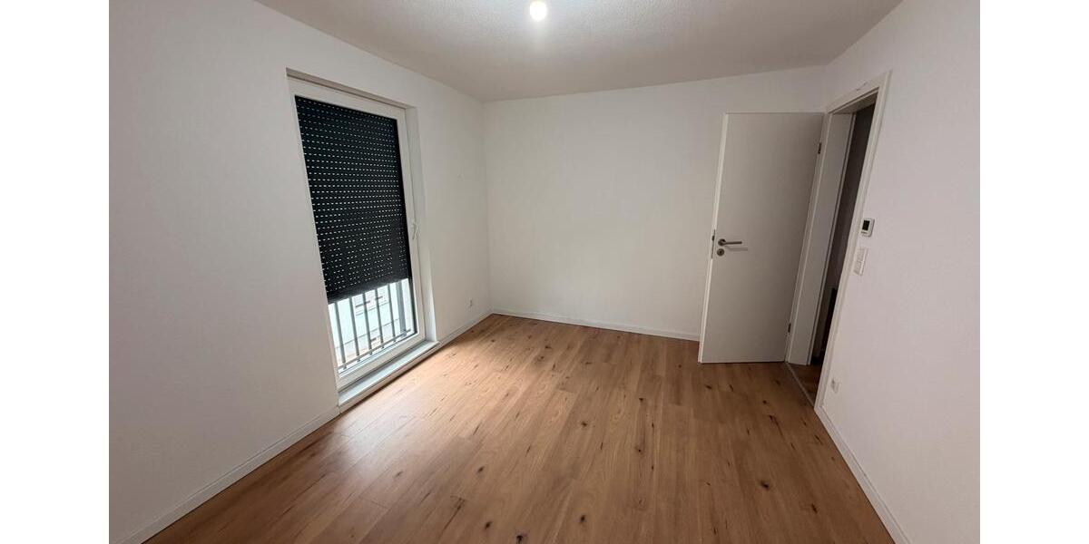Etagenwohnung Stuttgart Zuffenhausen - 4 Zimmer, 86 m&sup2;, 1.400&euro; | Angebot:27591603