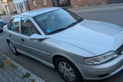 Opel Vectra 83.000 km 2.499 &euro; Freiberg 71691