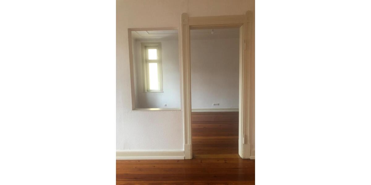 Schöne Altbau-Wohnung am Marienplatz mit Balkon und Einbauküche 3 zimmer