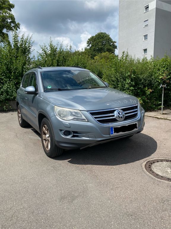 VW Tiguan 222.500 km 6.490 € Stuttgart 70565