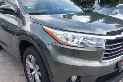 Toyota Highlander 169.711 km 12.999 &euro; Fellbach 70736