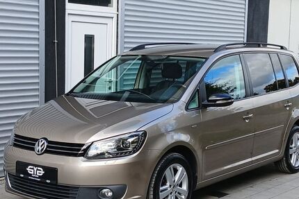 VW Touran 103.828 km 12.490 € Ditzingen 71254